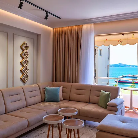 Golden Pearl Apartment